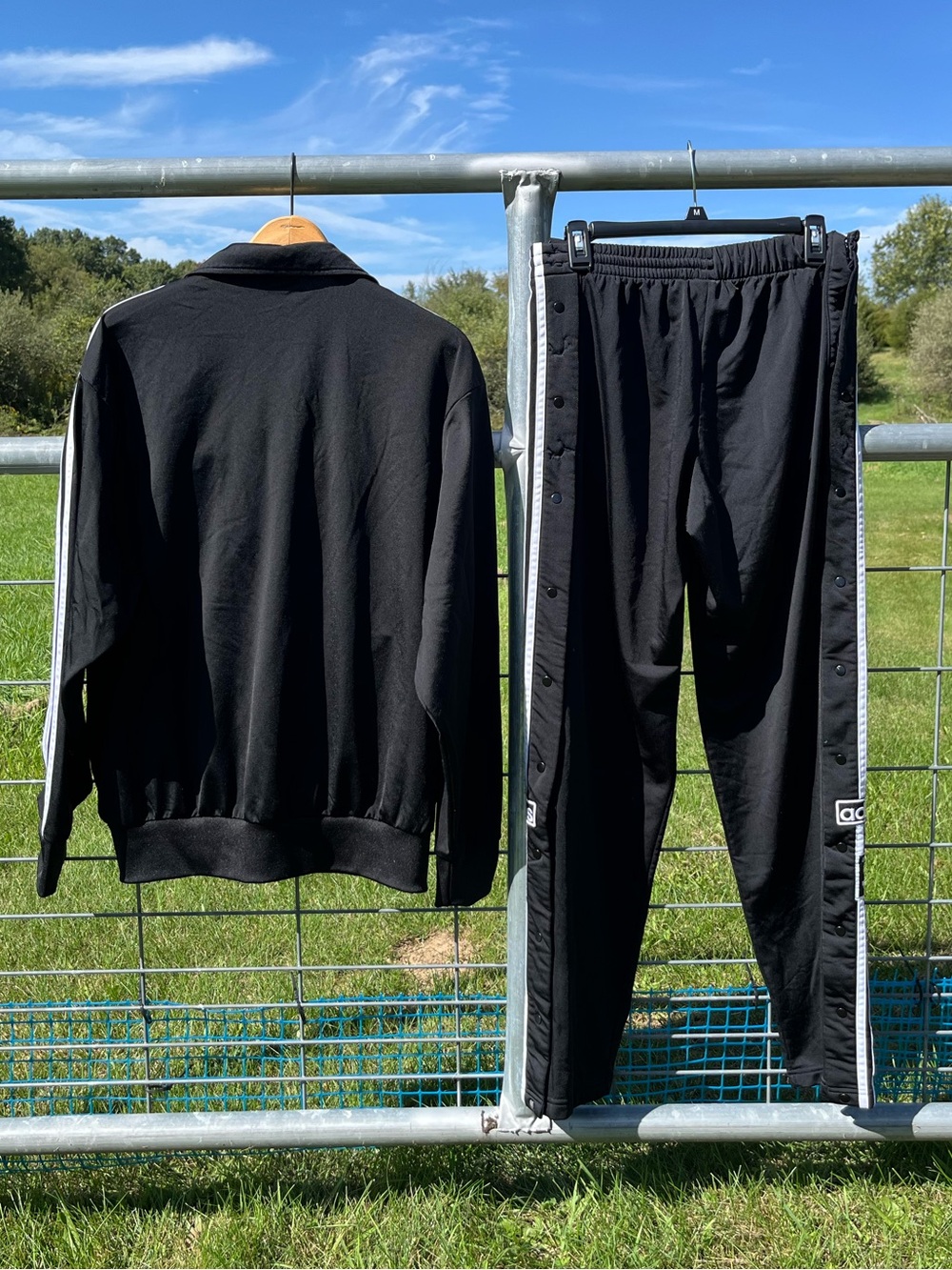 2023 Adidas Adicolor Classics Firebird 2-Piece Track Suit Trefoil Snap Pants - Picture 2 of 16